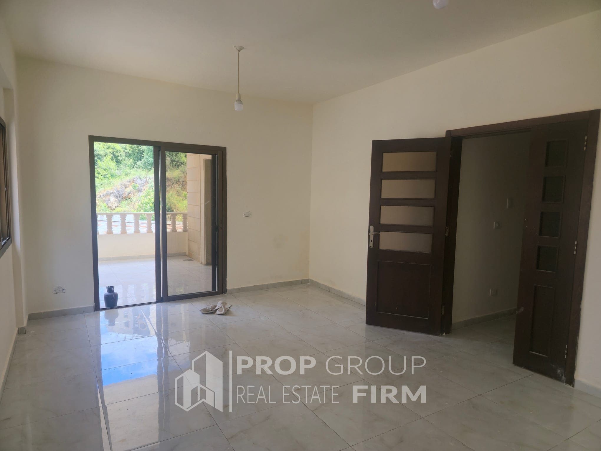 Apartment for Sale in Aramoun